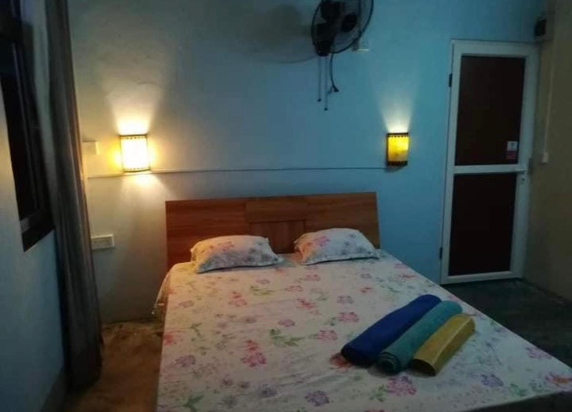 Tilapasse Resto & Guest House Port South East Экстерьер фото