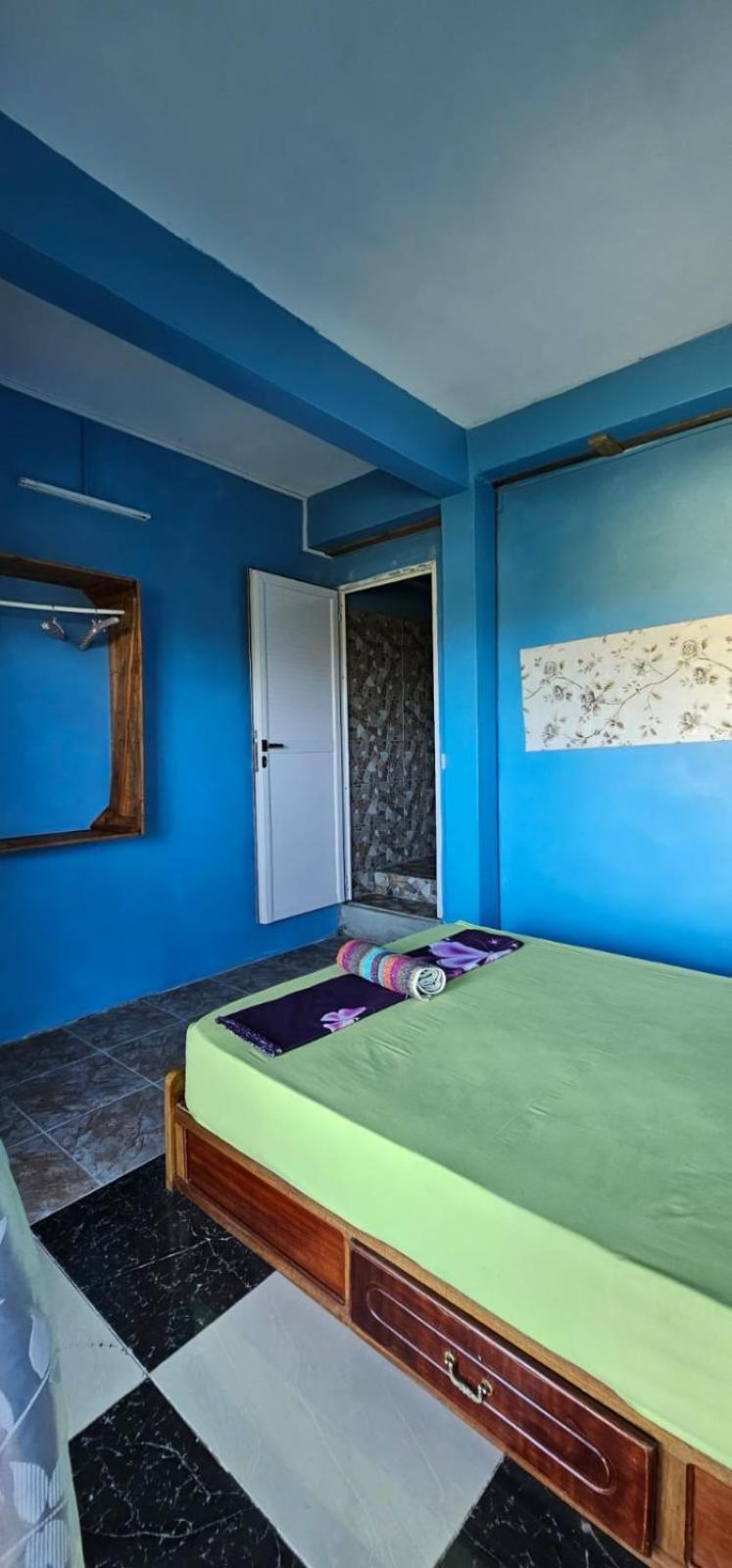 Tilapasse Resto & Guest House Port South East Экстерьер фото
